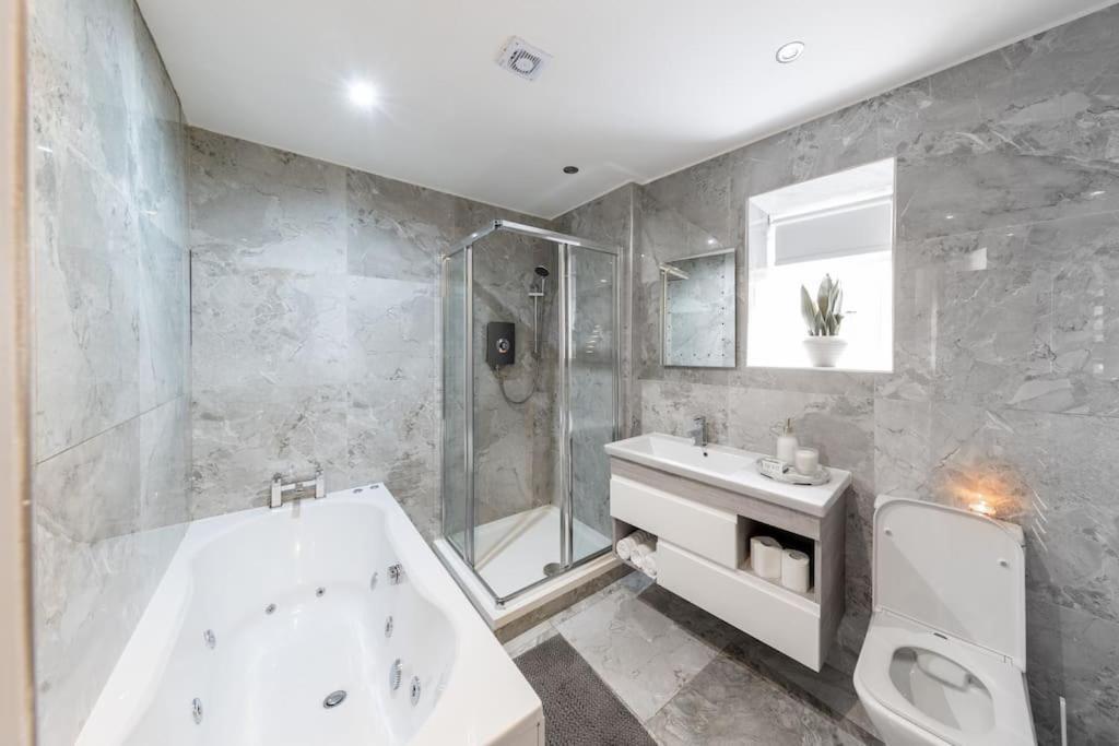 Luxury, Open Plan Apartment Bradford  Exterior foto